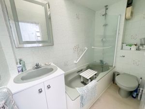 Photo 6- click for photo gallery